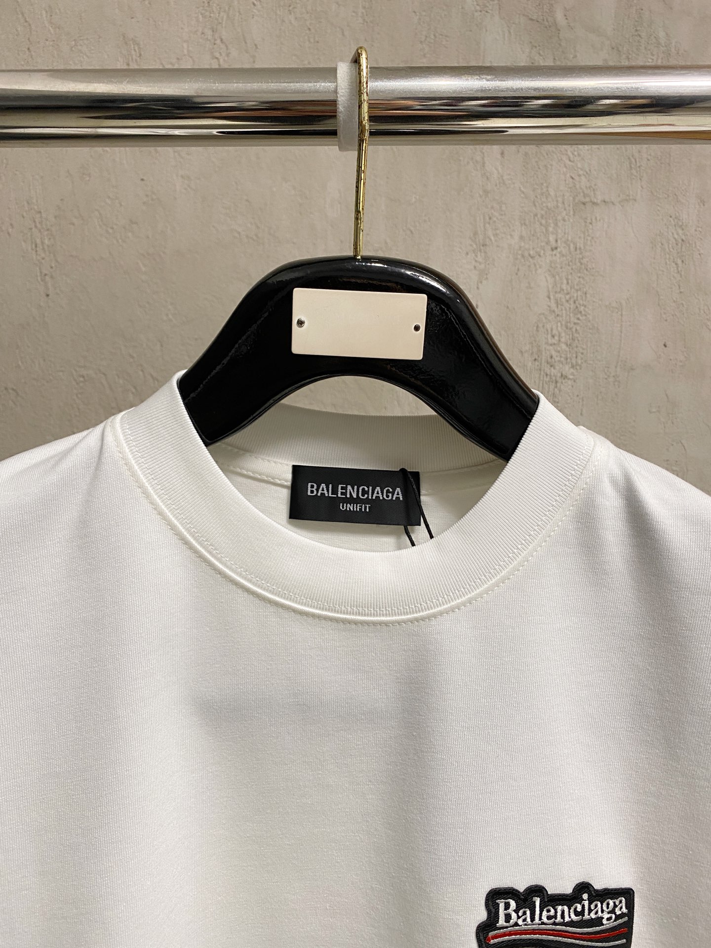 short sleeves